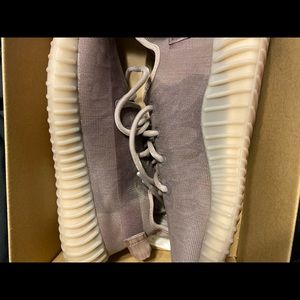Yeezys 350 V2 mono mist